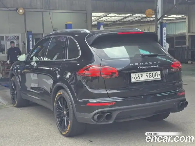 Porsche Cayenne 2015 4.8 автомат (гидро), миниатюра 2