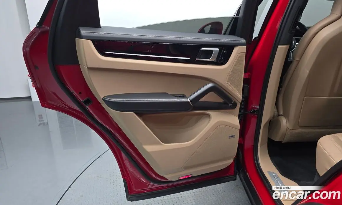 Porsche Cayenne 2021 3.0 автомат (гидро), фото 14