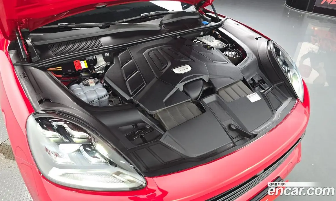 Porsche Cayenne 2021 3.0 автомат (гидро), фото 5