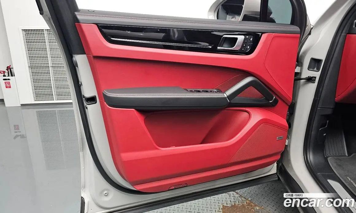 Porsche Cayenne 2022 3.0 автомат (гидро), фото 13
