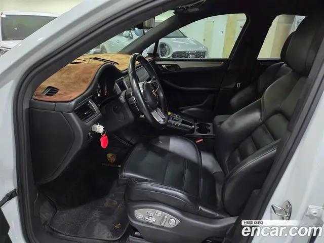 Porsche Macan 2014 3.6 автомат (гидро), миниатюра 6