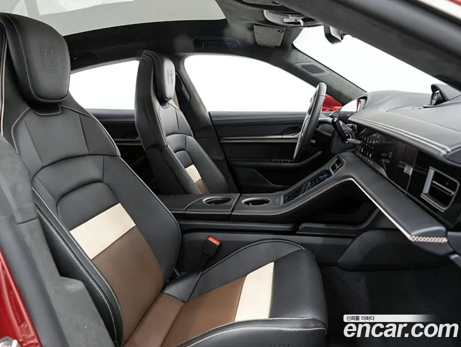 Porsche Taycan 2025 0.1 автомат (гидро), фото 13