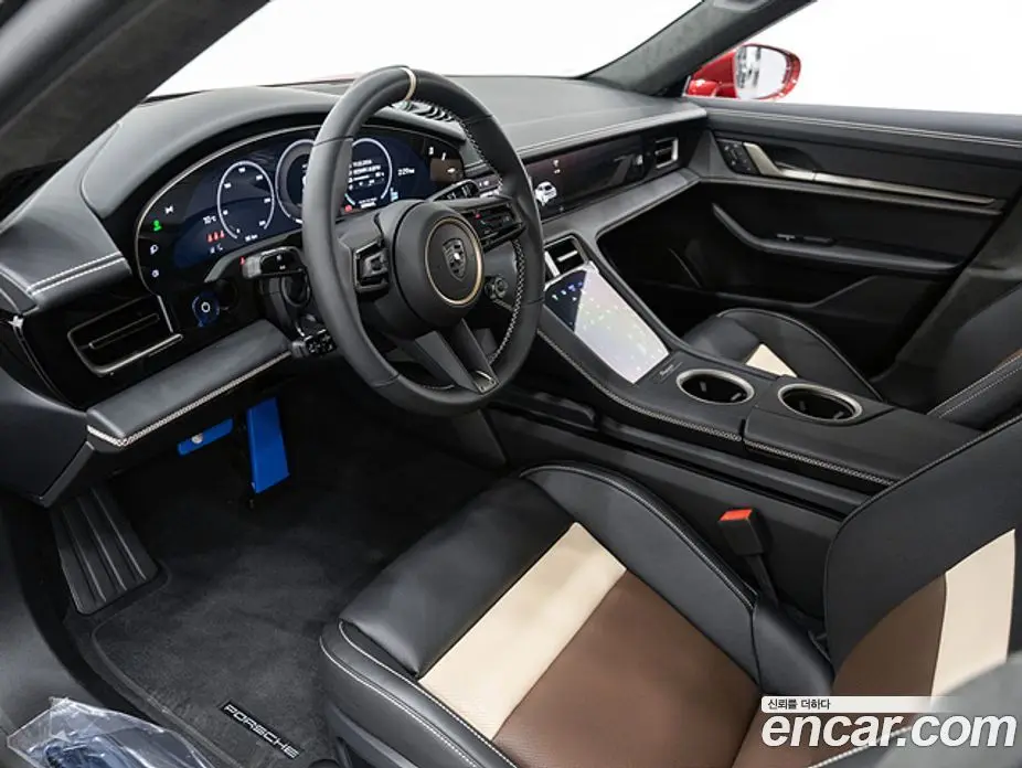Porsche Taycan 2025 0.1 автомат (гидро), фото 14