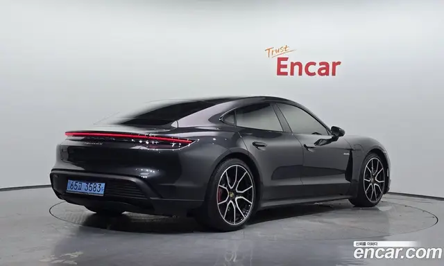 Porsche Taycan 2025 0.1 автомат (гидро), миниатюра 2