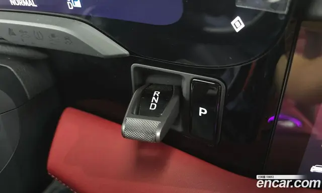 Porsche Taycan 2025 0.1 автомат (гидро), миниатюра 12