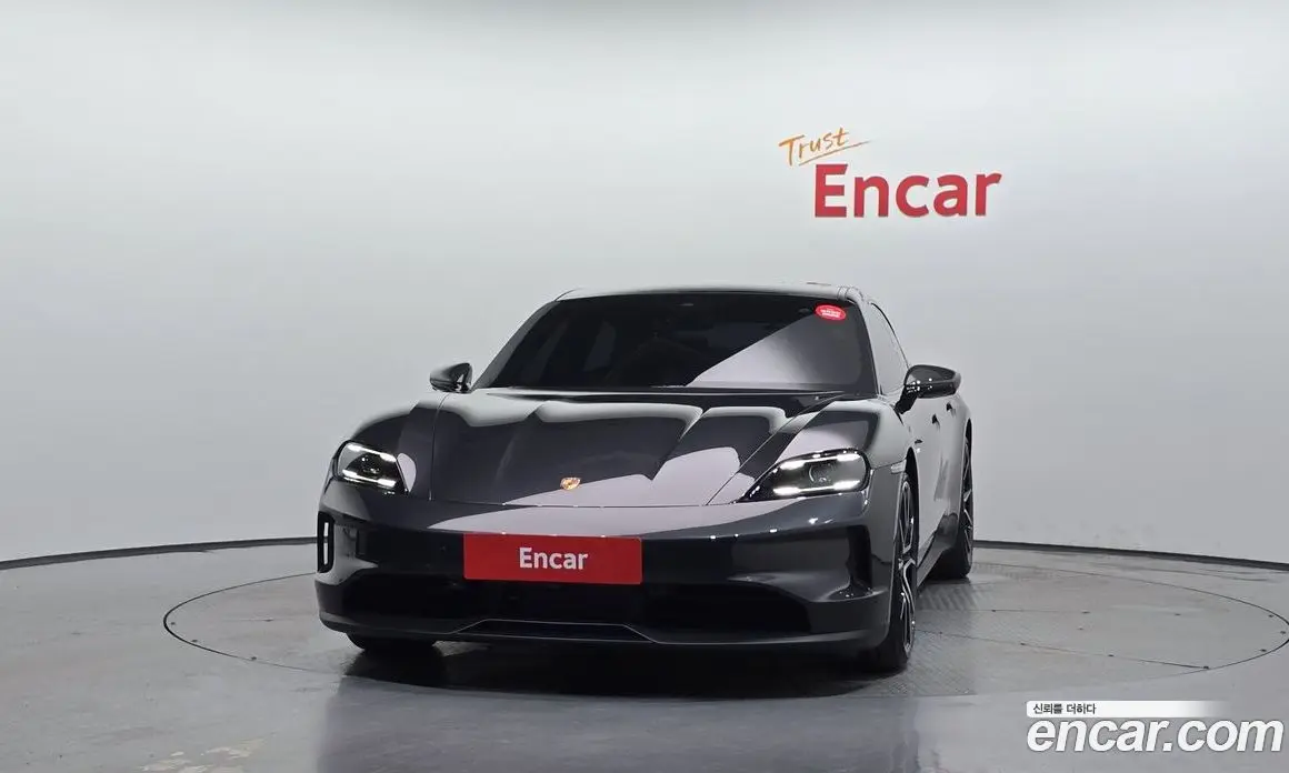 Porsche Taycan 2025 0.1 автомат (гидро), фото 3