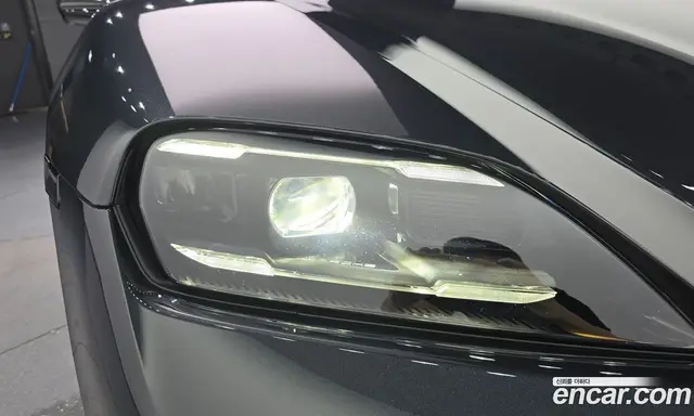 Porsche Taycan 2025 0.1 автомат (гидро), миниатюра 8