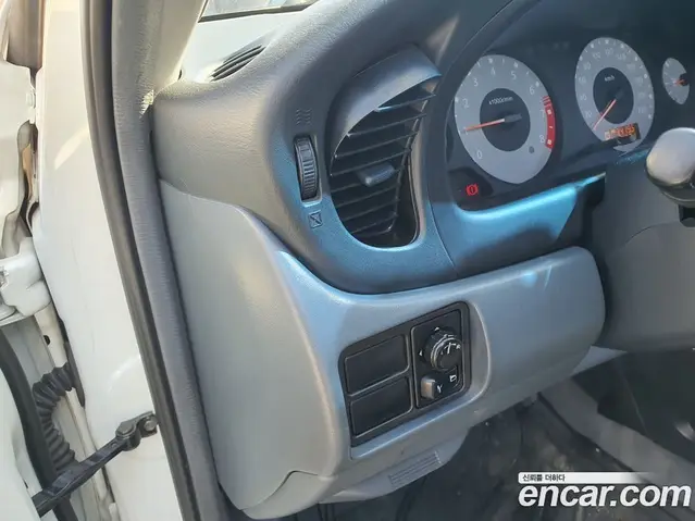 Renault (Samsung) SM3 2007 1.6 автомат (гидро), миниатюра 10 Renault (Samsung) SM3 2007 1.6 автомат (гидро), миниатюра 10