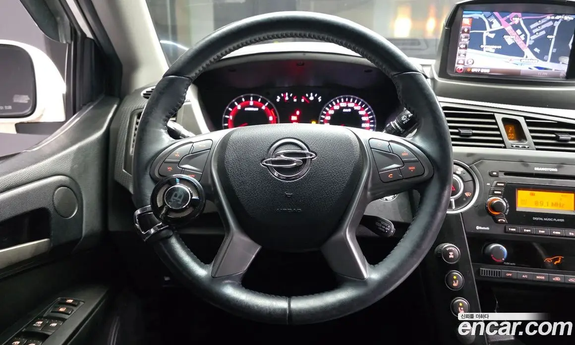 SsangYong Korando 2015 2.0 автомат (гидро), фото 19