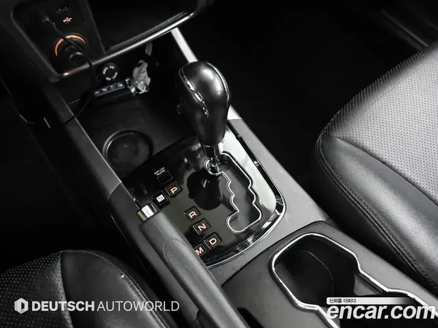 SsangYong Korando 2015 2.0 автомат (гидро), миниатюра 9