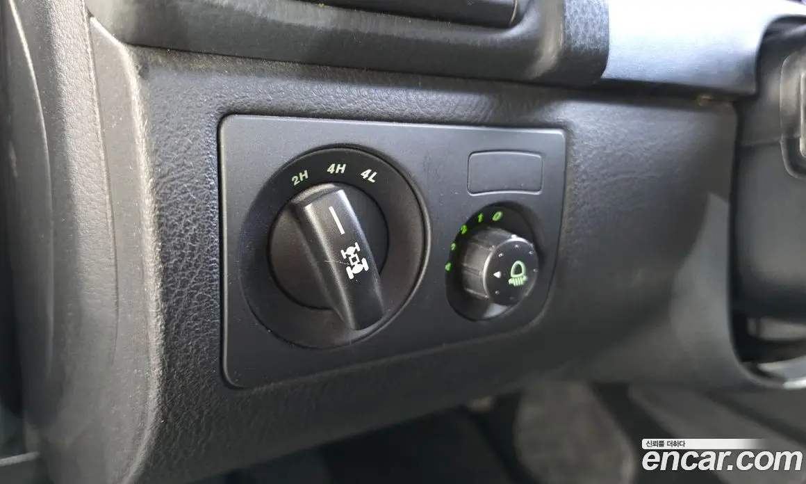 SsangYong Rexton 2015 2.2 автомат (гидро), фото 13