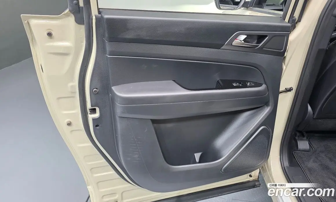 SsangYong Rexton 2023 2.2 автомат (гидро), фото 15