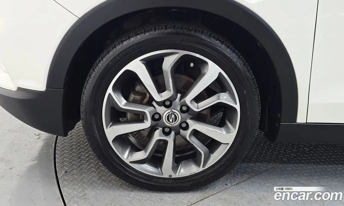 SsangYong TIBOLI 2015 1.6 автомат (гидро), фото 5