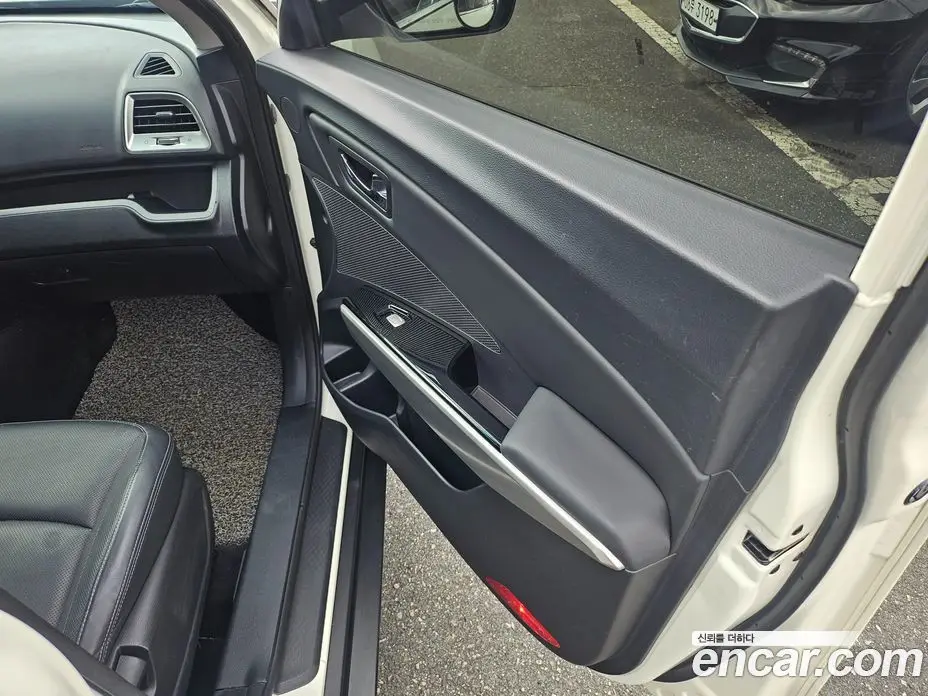 SsangYong TIBOLI 2015 1.6 автомат (гидро), фото 20