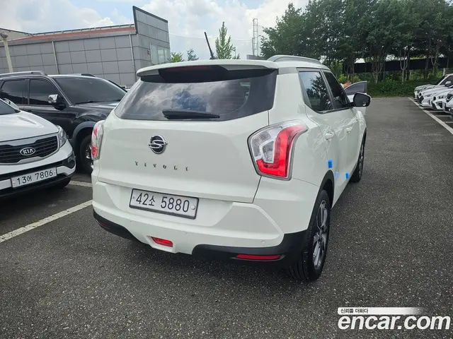 SsangYong TIBOLI 2015 1.6 автомат (гидро), миниатюра 3