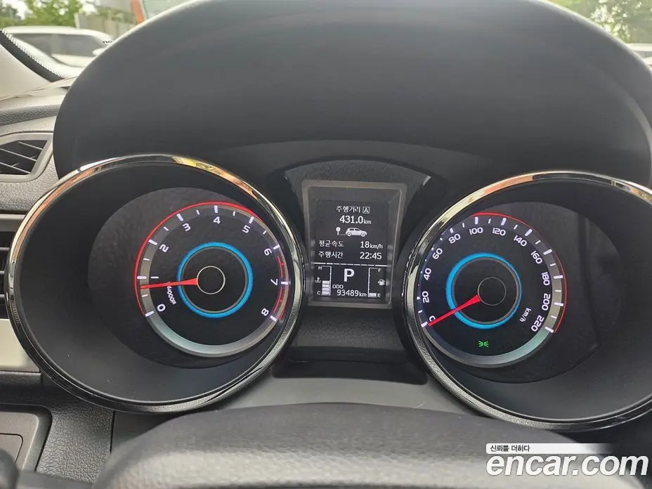 SsangYong TIBOLI 2015 1.6 автомат (гидро), фото 9