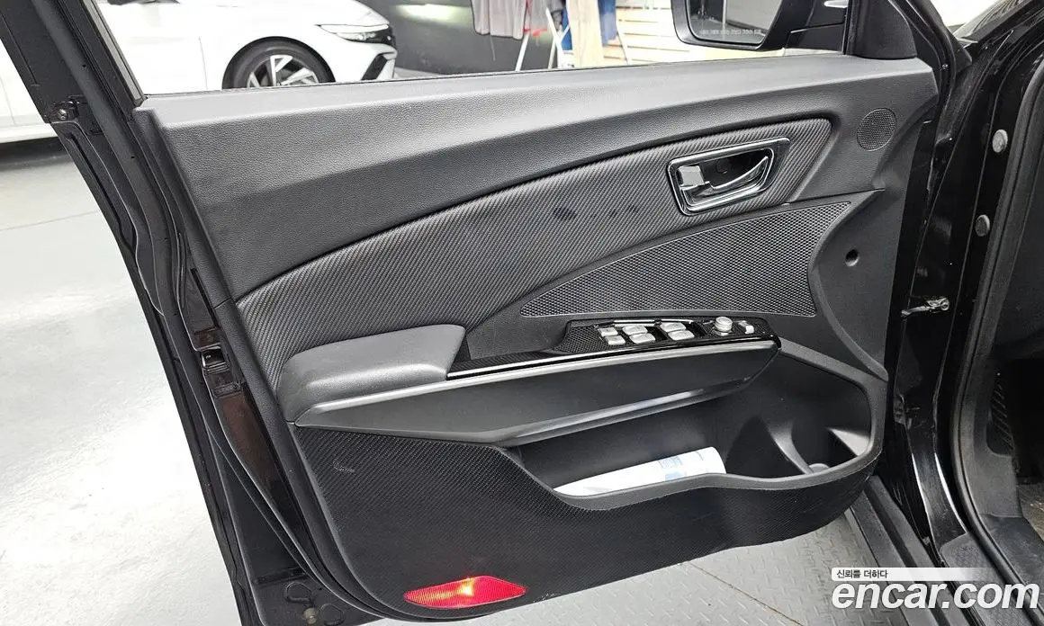 SsangYong TIBOLI 2016 1.6 автомат (гидро), фото 14
