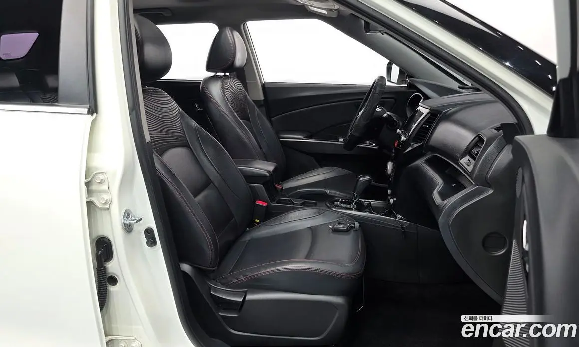 SsangYong TIBOLI 2017 1.6 автомат (гидро), фото 16