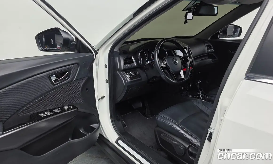 SsangYong TIBOLI 2017 1.6 автомат (гидро), фото 10