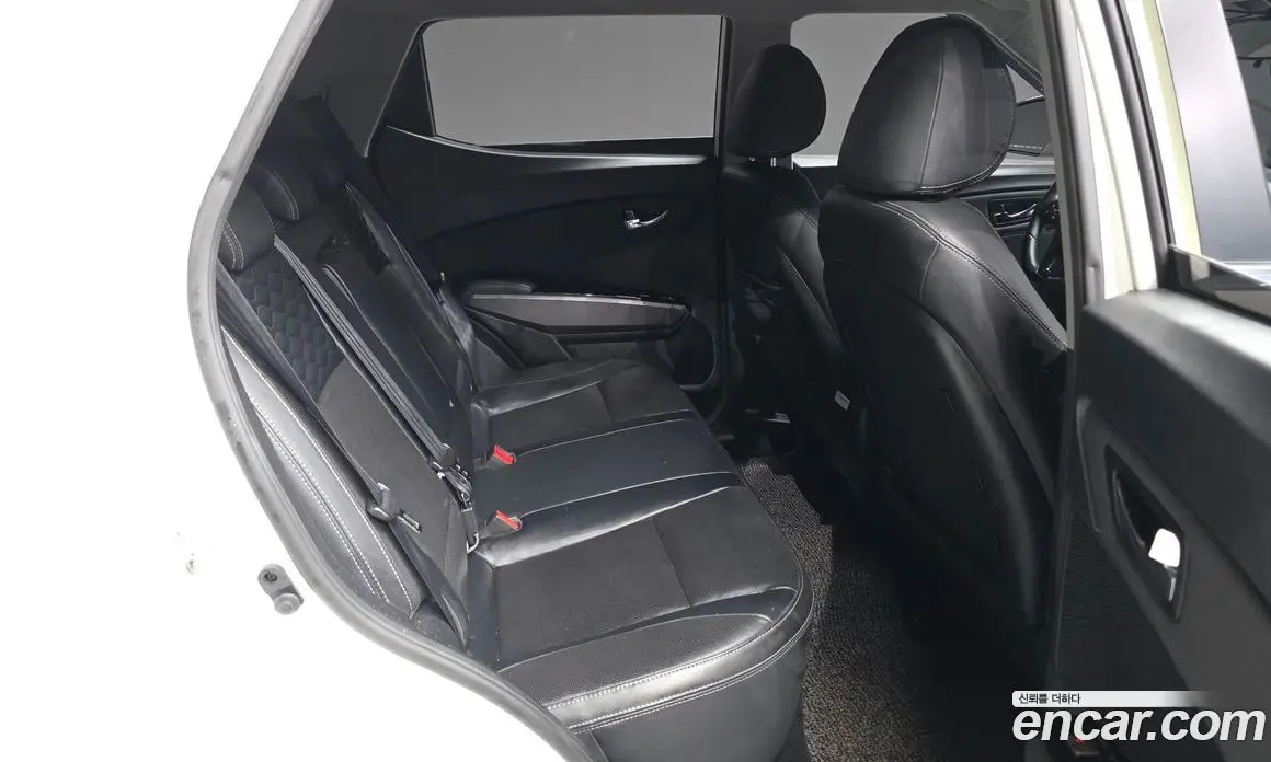 SsangYong TIBOLI 2018 1.6 автомат (гидро), фото 12