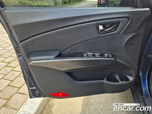 SsangYong TIBOLI 2022 1.5 автомат (гидро), миниатюра 6