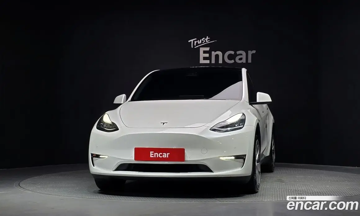 Tesla Model Y 2022 0.2 автомат (гидро), фото 3
