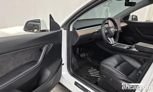 Tesla Model Y 2022 0.2 автомат (гидро), миниатюра 10