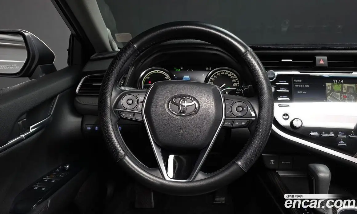 Toyota Camry 2018 2.5 автомат (гидро), фото 18