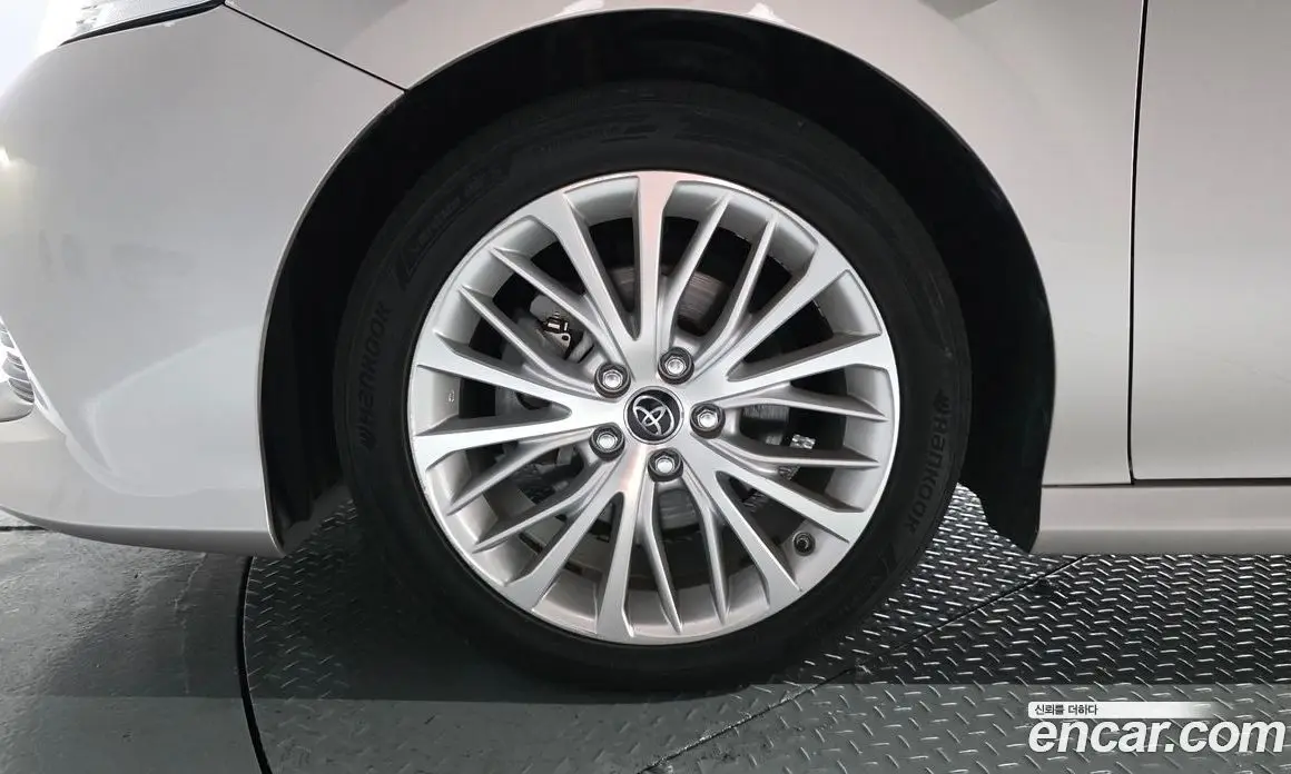 Toyota Camry 2018 2.5 автомат (гидро), фото 4