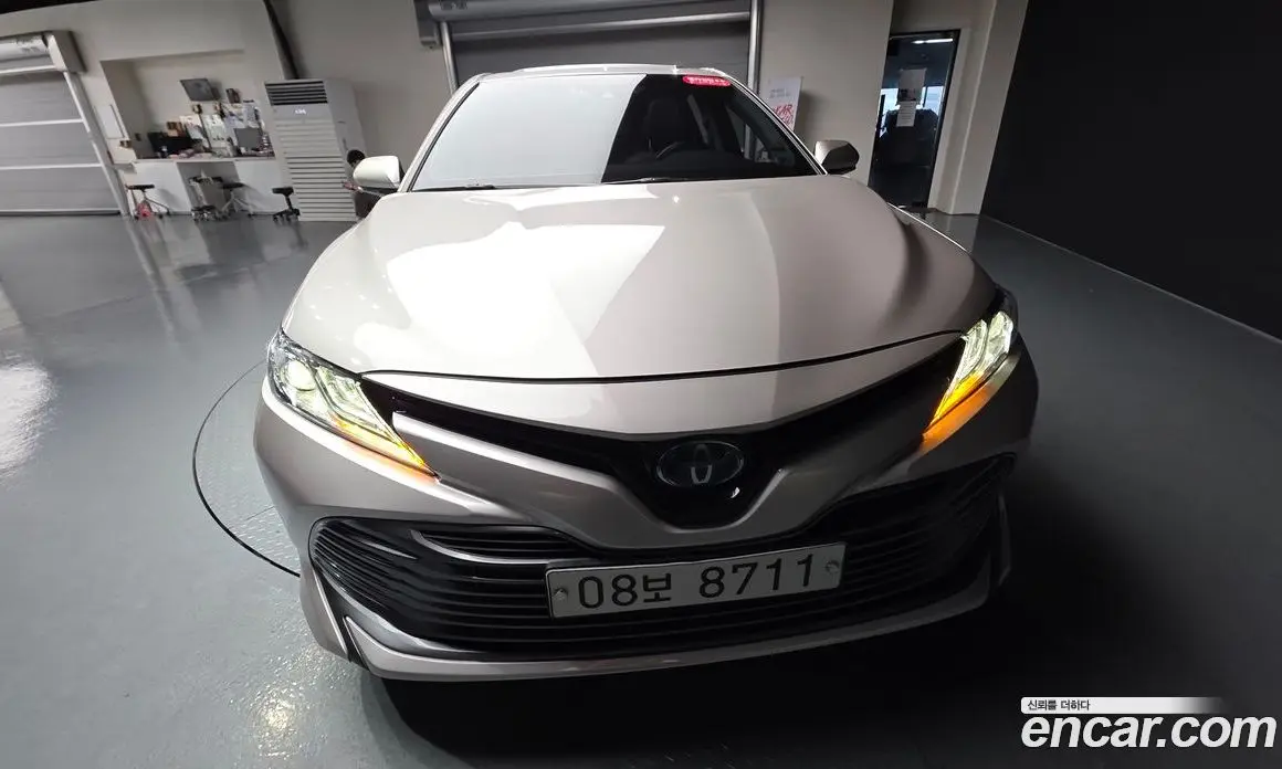 Toyota Camry 2018 2.5 автомат (гидро), фото 33