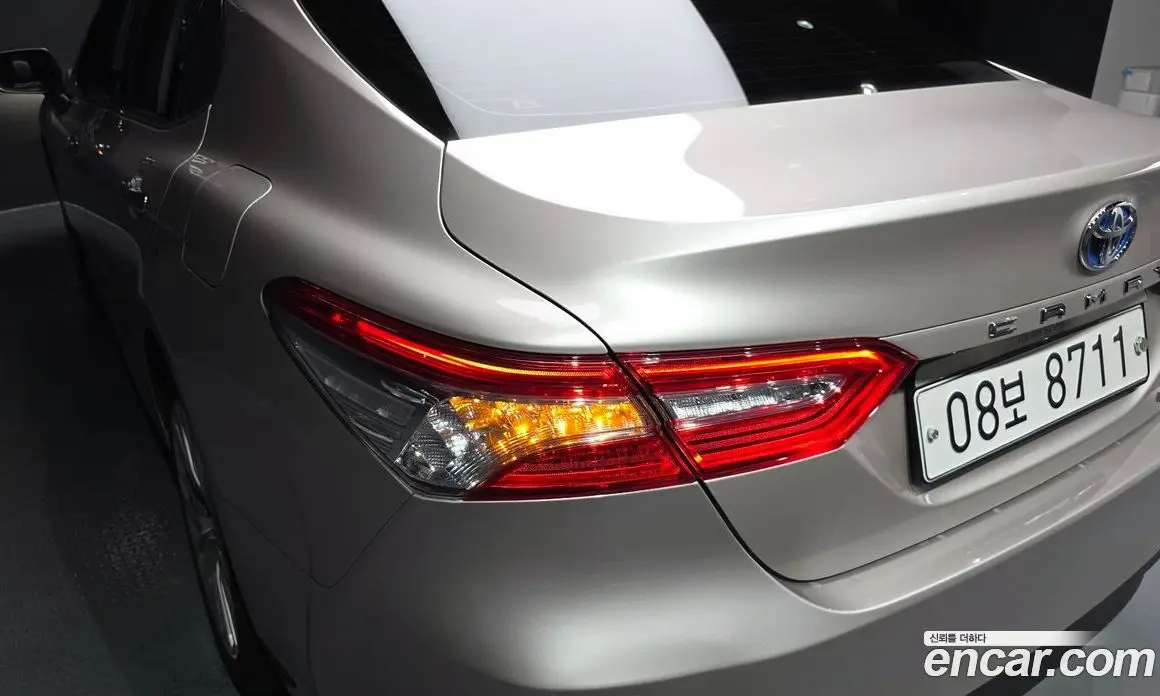 Toyota Camry 2018 2.5 автомат (гидро), фото 8