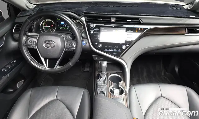 Toyota Camry 2018 2.5 автомат (гидро), миниатюра 9