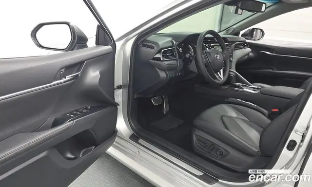 Toyota Camry 2019 2.5 автомат (гидро), миниатюра 12