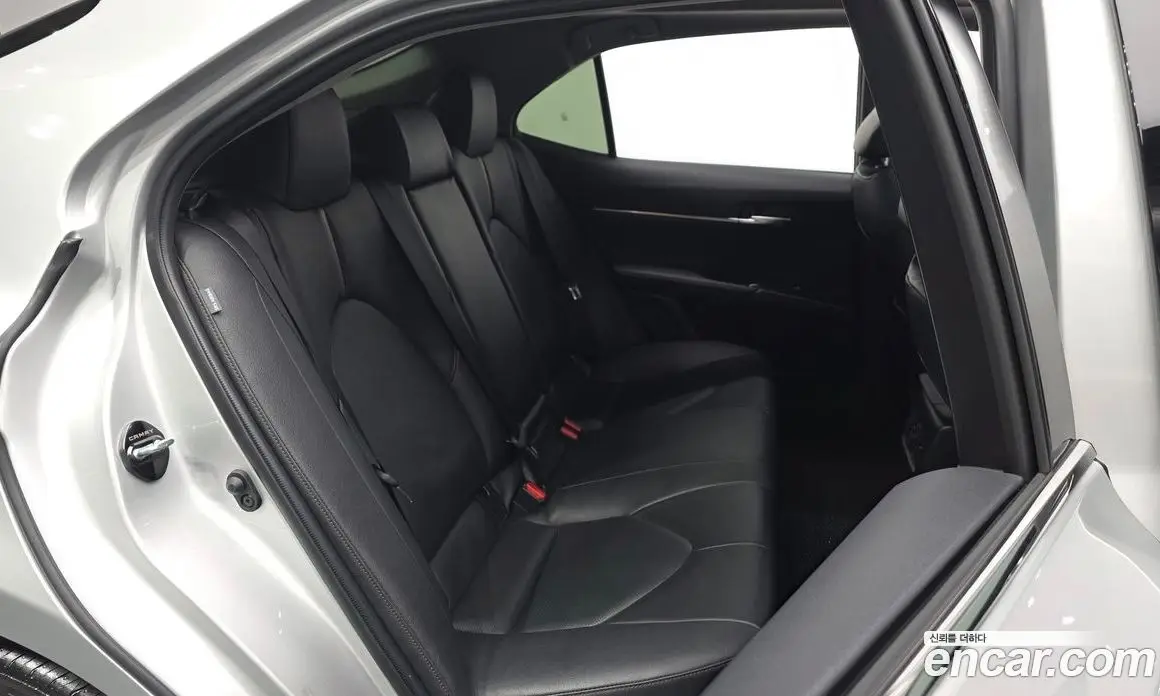 Toyota Camry 2019 2.5 автомат (гидро), фото 16