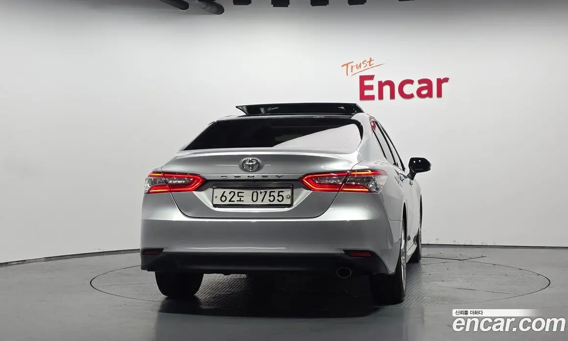 Toyota Camry 2019 2.5 автомат (гидро), фото 3