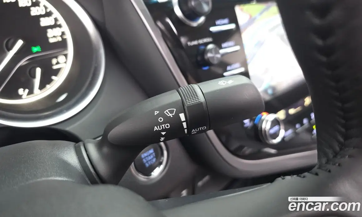 Toyota Camry 2019 2.5 автомат (гидро), фото 23