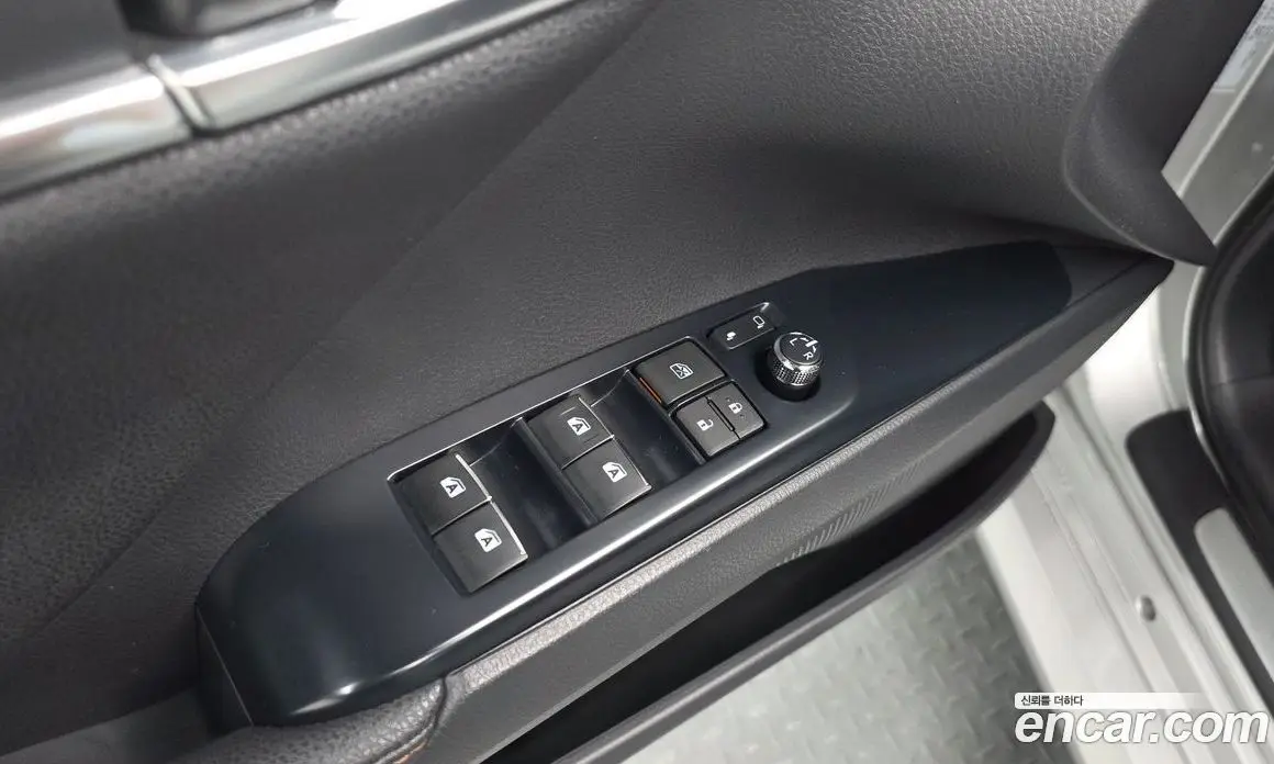 Toyota Camry 2019 2.5 автомат (гидро), фото 26