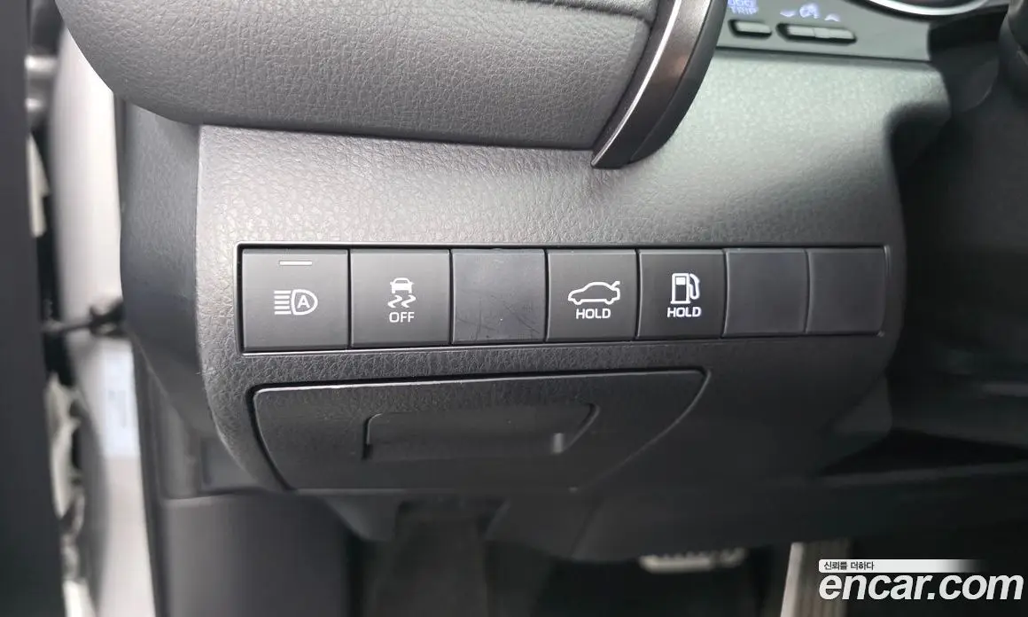Toyota Camry 2019 2.5 автомат (гидро), фото 27