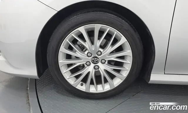 Toyota Camry 2019 2.5 автомат (гидро), миниатюра 6
