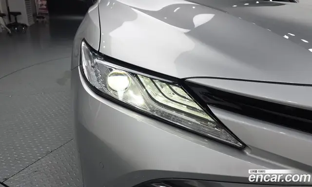 Toyota Camry 2019 2.5 автомат (гидро), миниатюра 7