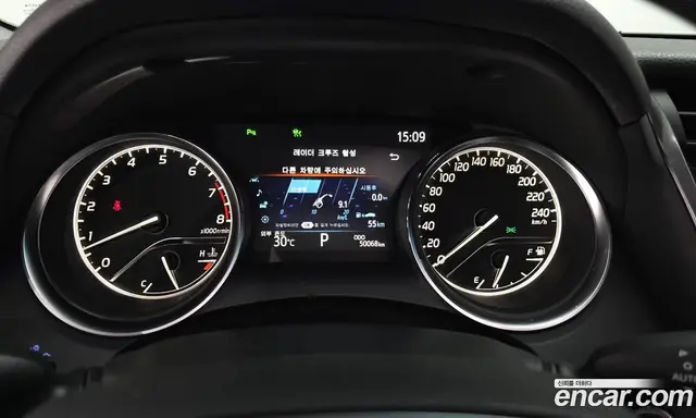 Toyota Camry 2019 2.5 автомат (гидро), миниатюра 10