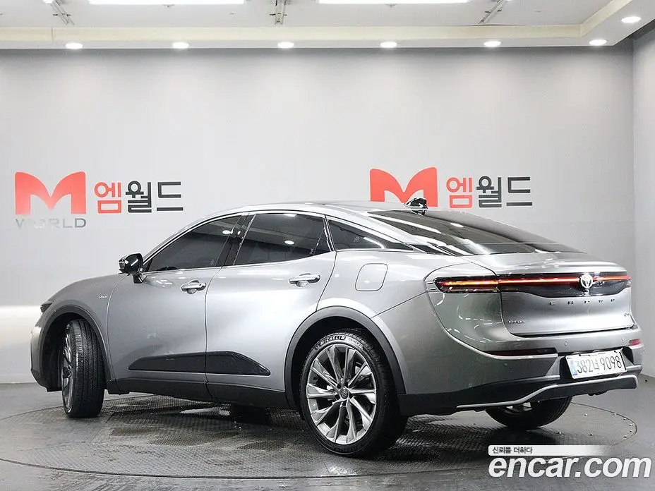 Toyota Crown 2025 2.5 автомат (гидро), фото 4