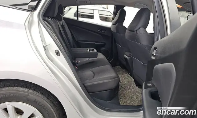 Toyota Prius 2017 1.8 автомат (гидро), миниатюра 12