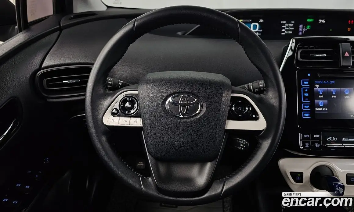 Toyota Prius 2017 1.8 автомат (гидро), фото 13
