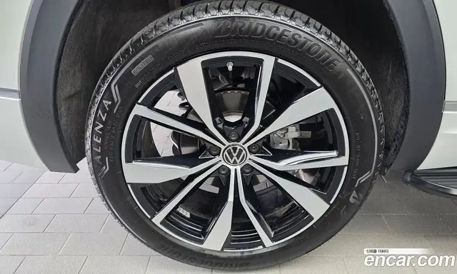 Volkswagen Atlas 2025 2.0 автомат (гидро), миниатюра 5