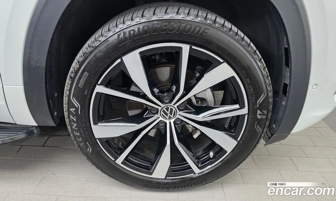 Volkswagen Atlas 2025 2.0 автомат (гидро), фото 7