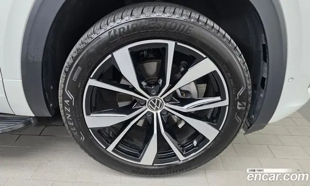 Volkswagen Atlas 2025 2.0 автомат (гидро), миниатюра 7