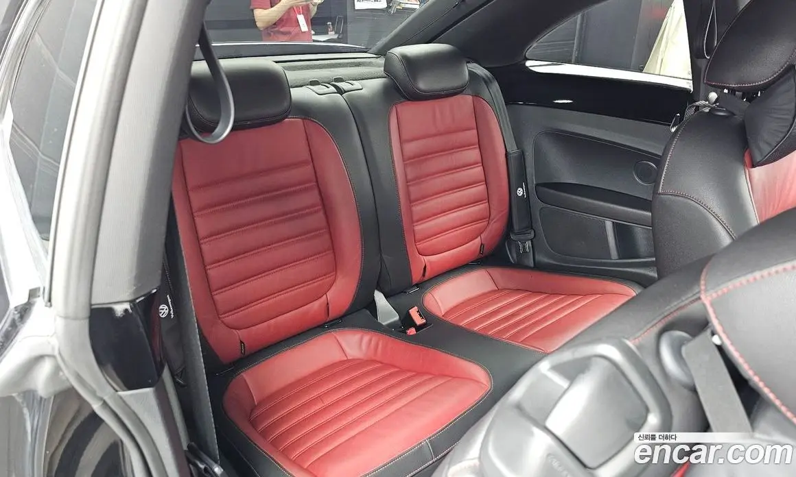 Volkswagen Beatle 2014 2.0 автомат (гидро), фото 12