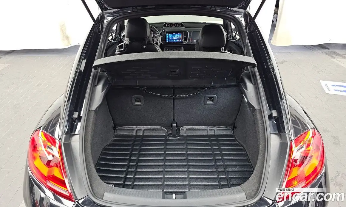 Volkswagen Beatle 2014 2.0 автомат (гидро), фото 20