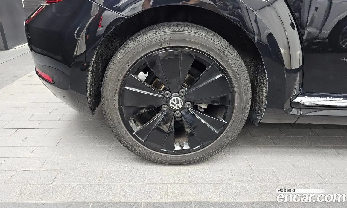 Volkswagen Beatle 2014 2.0 автомат (гидро), фото 5